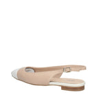 SLINGBACK IN PELLE CON PUNTA SEMIQUADRA