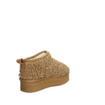 COLORS OF CALIFORNIASTIVALETTIINVERNALIDONNA CON PLATEAU INPELO TEDDY